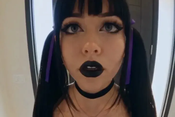 My Goth Stepsister – opening frame of episode 1
