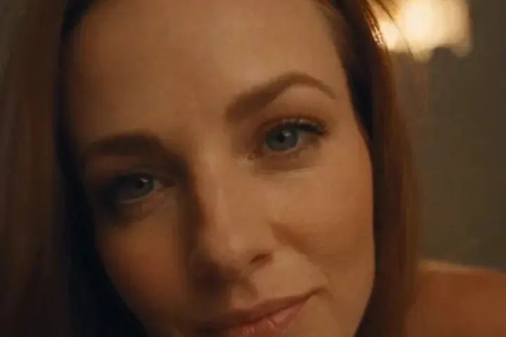 My Stepmom Needs A Plus One – opening frame of episode 1