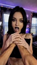 Your New Stepsister, episode 4 – opening frame